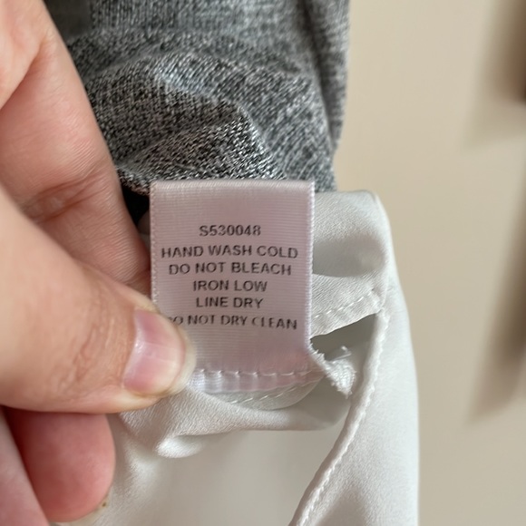 41 Hawthorn StitchFix Gray White Mixed Material Sleeveless Blouse, Size Small - Picture 6 of 8